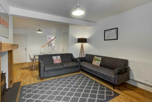 Love Street Cottage