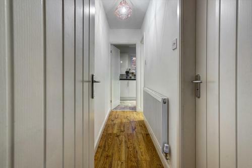 Love Street Cottage