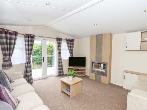 20 Curlew Corner