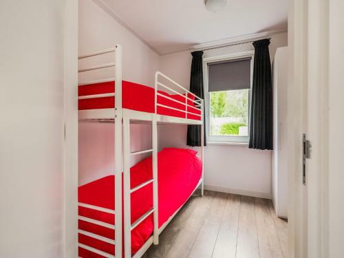 Pretty Holiday Home In Vroomshoop With Garden
