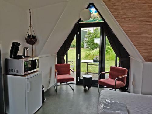Hotelhuisje Warmenhuizen #b