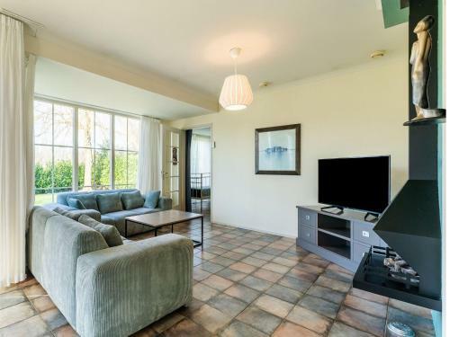 Spacious Holiday Home In Zeewolde With Swimming Pool