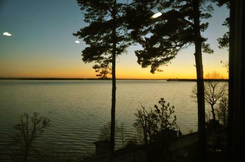 Villa Charming House With Panoramic Sea View Over Br�viken!