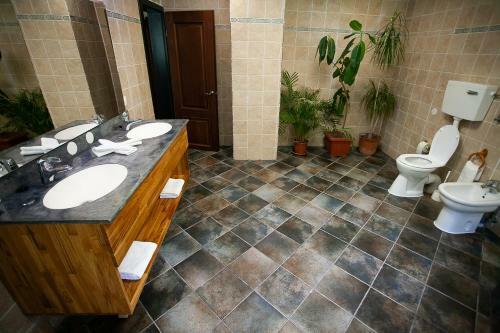 Hostal Vila Dino