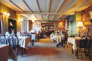 Hostal Hambro Arms