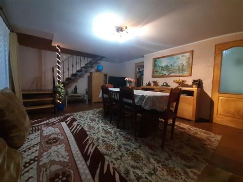 Hostal Casa Verde S?sciori Transalpina