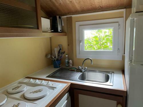 G�te Chouvigny, 3 Pi�ces, 5 Personnes - Fr-1-489-352