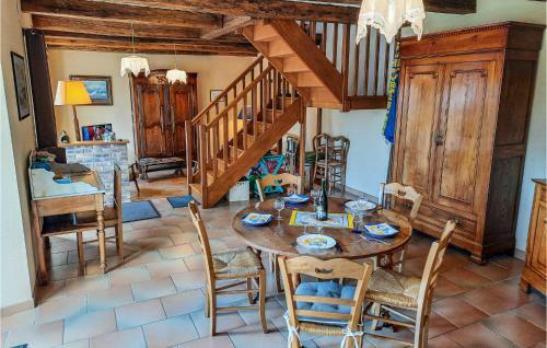 Awesome Home In Concarneau With 2 Bedrooms