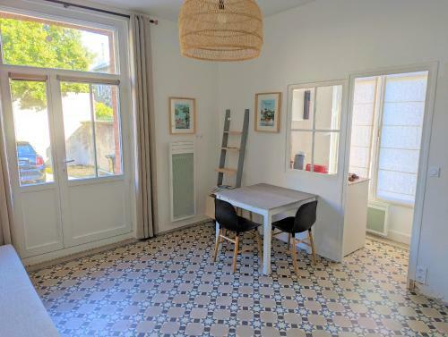 Apartamento Studio R�nov� Au C?ur de Dinard Proche Mer