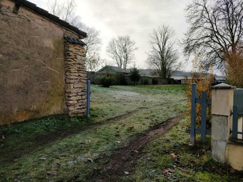 Maison de 2 Chambres Avec Jardin Clos Et Wifi A Echalot