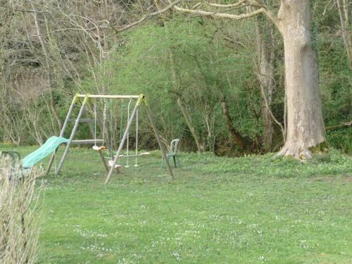 Bed & Breakfast Le Moulin D'eysus G�tes Et Chambres D'h�tes