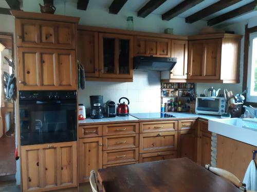 Chaumi�re Au Calme Pr�s D'honfleur