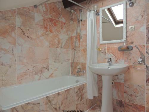 G�te Hyrom 5 Places Moulin de La Placette