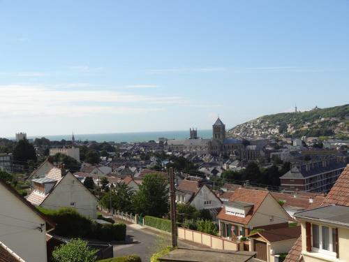 G�te Du Ch�teau D'eau