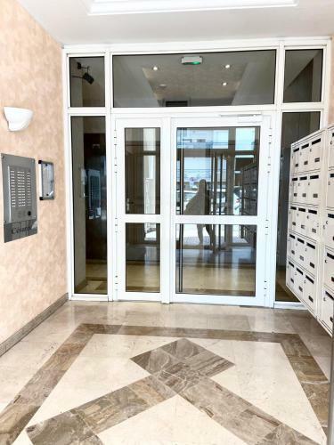 Apartamento C�sar�e Port Fr�jus Avec Piscine