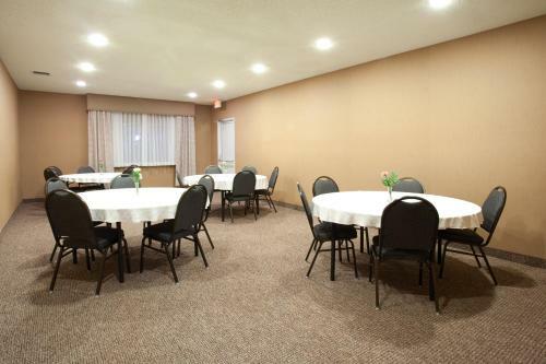 Holiday Inn Express Hotel & Suites Torrington