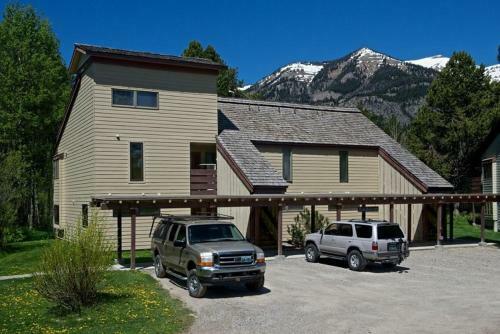 Hotel The Aspens Racquet Club