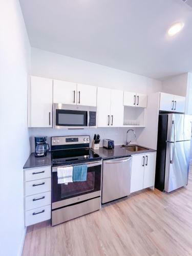 Bright 1bd/1ba Downtown Omaha Apartments