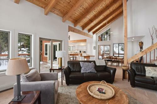 Incline Village Manor