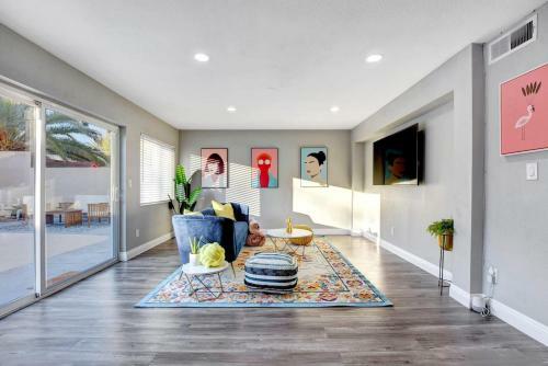Modern Lockdown At 7br, 4ba, Pool, Spa And Games 31 Days Only
