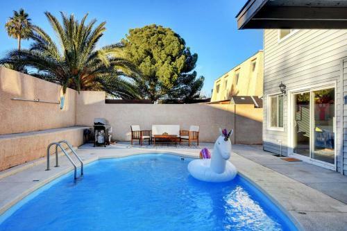 Modern Lockdown At 7br, 4ba, Pool, Spa And Games 31 Days Only