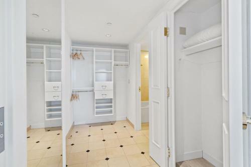 Apartamento Two Beachfront Stylish Cozysuites On The Boardwalk
