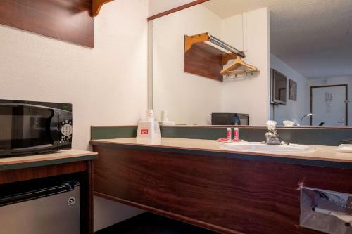 Motel Howard Johnson Inn Kent