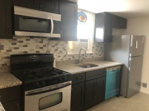 Apartamento Updated 2br 1bath Parking /close To Everything