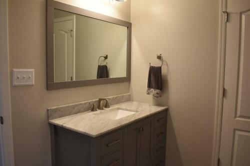 Apartamento Db301 East Rochester Avenue, Unit 106