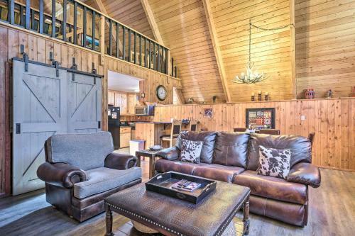 Ski-in And Ski-out Red River Cabin With Mtn Views!
