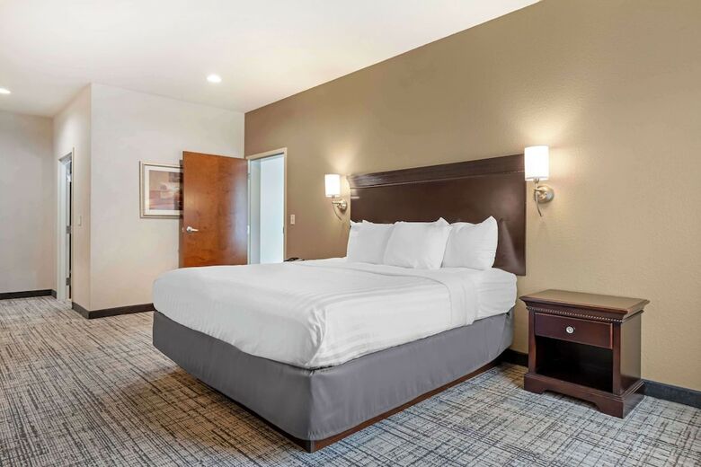Hotel Best Western Plus Piedmont Inn And Suites