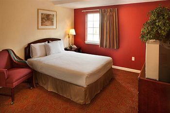 Motel Luxbury Inn & Suites