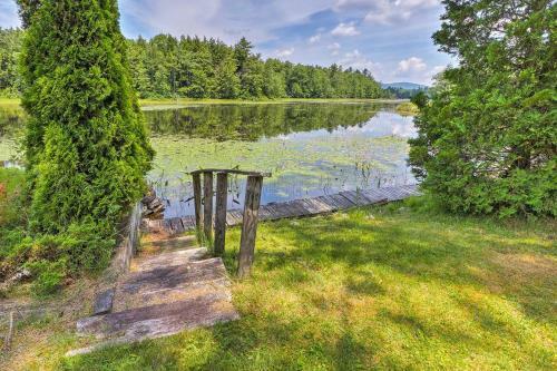 Cozy Cottage On Caroga Lake With Waterfront Fire Pit