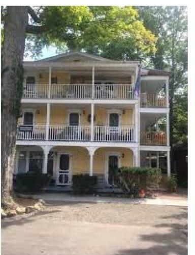 Apartamento Englewood House Newman Suite 2b