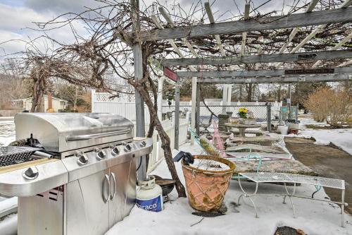 Apartamento Hopewell Junction Escape With Community Pool!