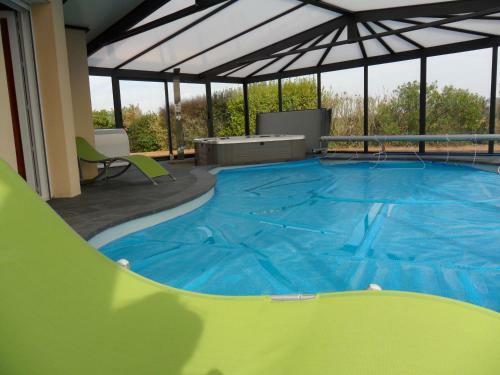 Apartamento Bretagne,maison Avec Piscine Et Spa