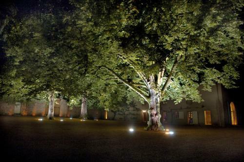 Hostal Ch�teau de Beauchamp- La Chapelle de Guinchay