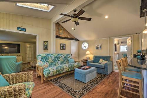Lakeside Kent Home With Pier And Boat Ramp Access