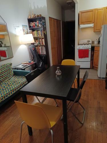 Manhattan Central Apartment
