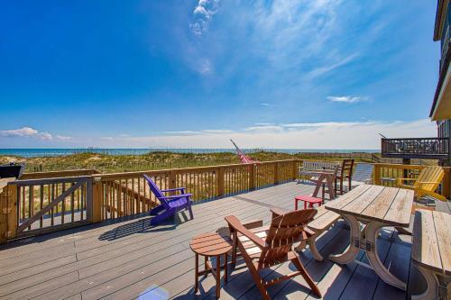By The Sea Hatteras 380