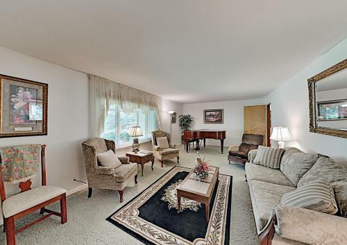 Lakewood Oasis