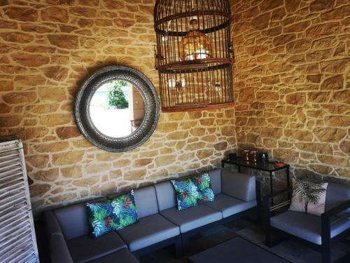 Hostal L'esquiro�