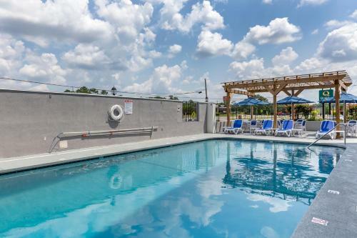 Hotel Quality Inn & Suites