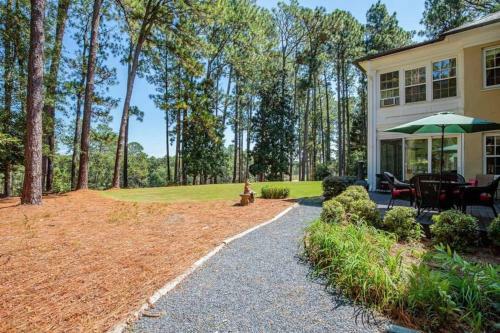 Hostal Knollwood Manor