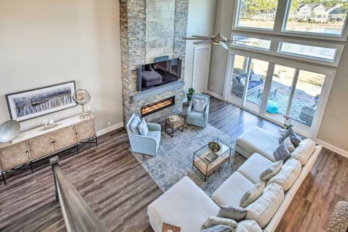 Waterfront Southport Home With Hot Tub And Deck!