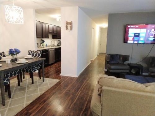 Apartamento Charming Condo In Central Raleigh