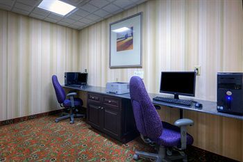 Posada Country Inn & Suites Petersburg