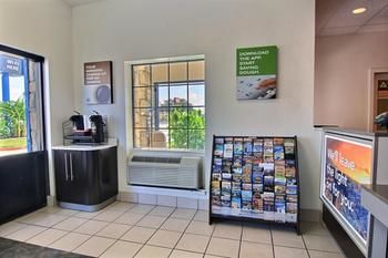 Motel 6 Austin Central - South/university Of Texas