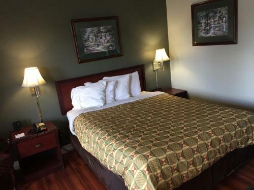 Lodge Americas Best Value Inn-norman