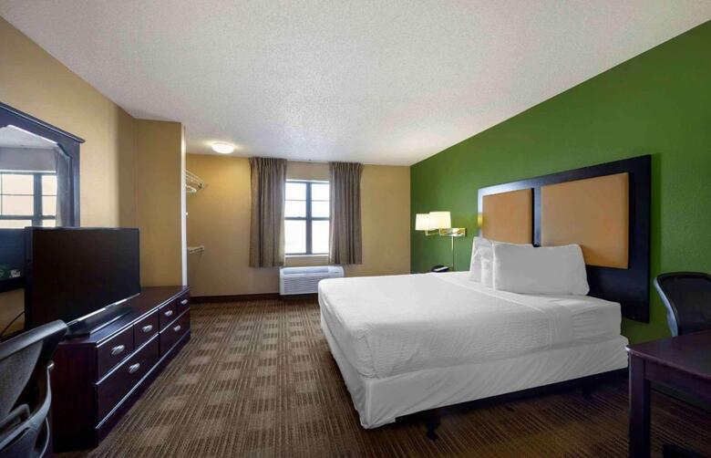 Hotel Suburban Studios